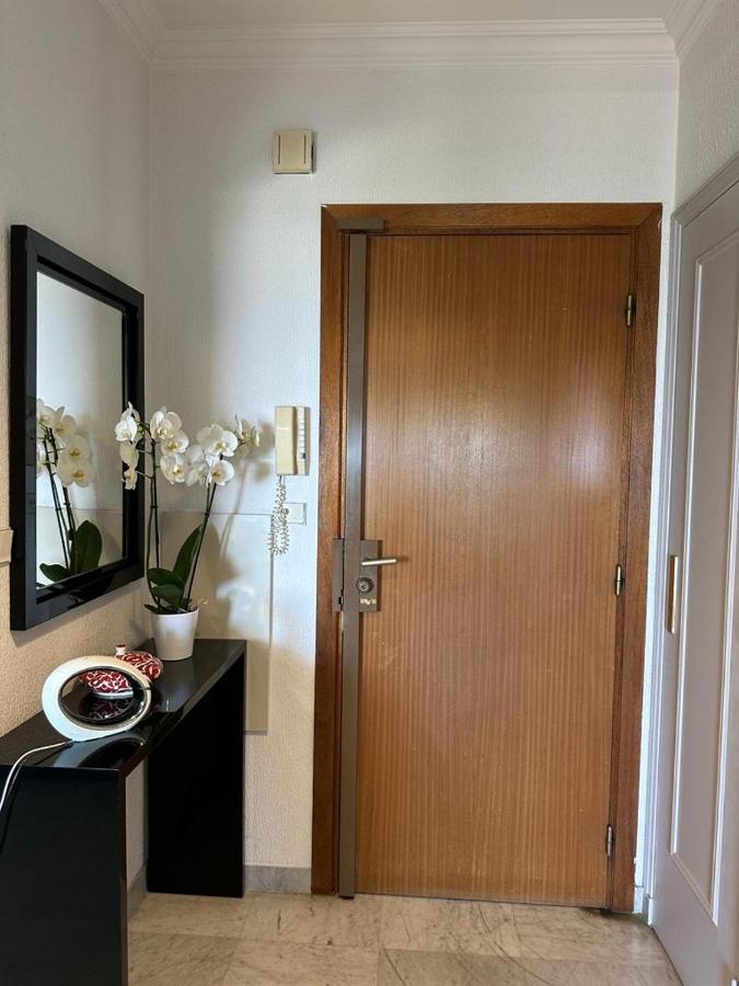 Bel Appartement Avec Vue Mer Villeneuve-Loubet Buitenkant foto